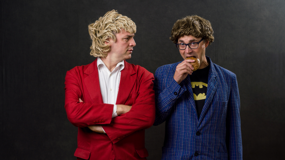 Zärtlichkeiten mit Freunden - Alles muss, nichts kann